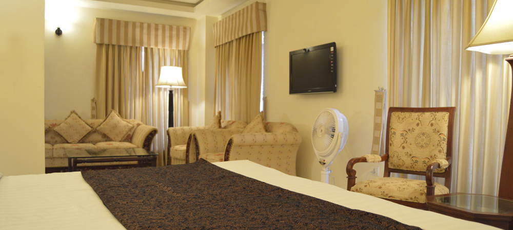 Royal Desert Palm Hotel